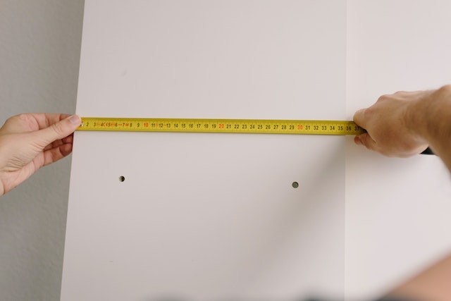 measuring a transparent cover for a cold frame